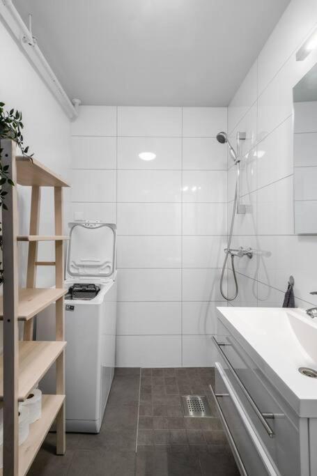 Hidden Gem Near The Old Town Bridge, 40M² Apt. Τρόντχαϊμ Εξωτερικό φωτογραφία